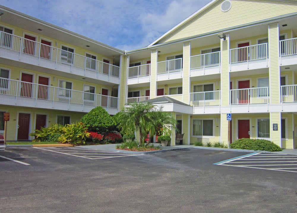 Hometowne Studios By Red Roof Orlando - Ucf Area Alafaya Kültér fotó