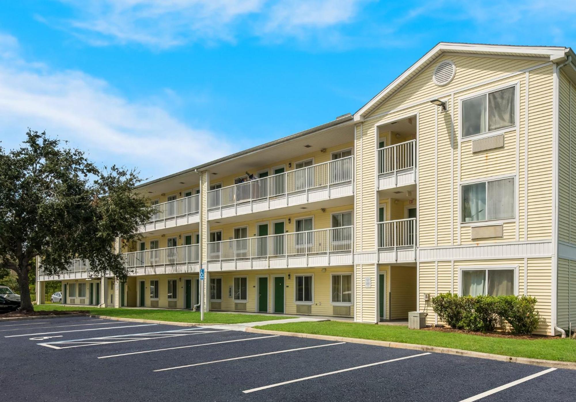 Hometowne Studios By Red Roof Orlando - Ucf Area Alafaya Kültér fotó