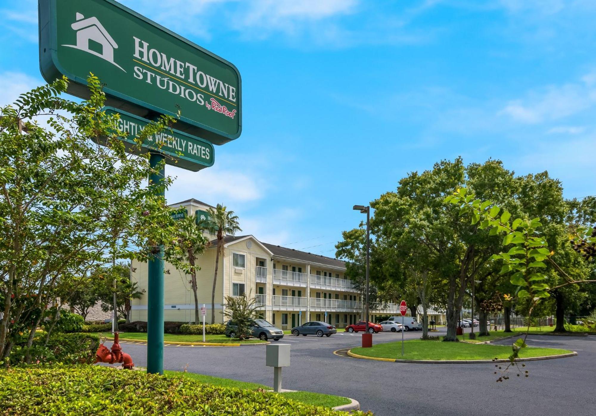 Hometowne Studios By Red Roof Orlando - Ucf Area Alafaya Kültér fotó